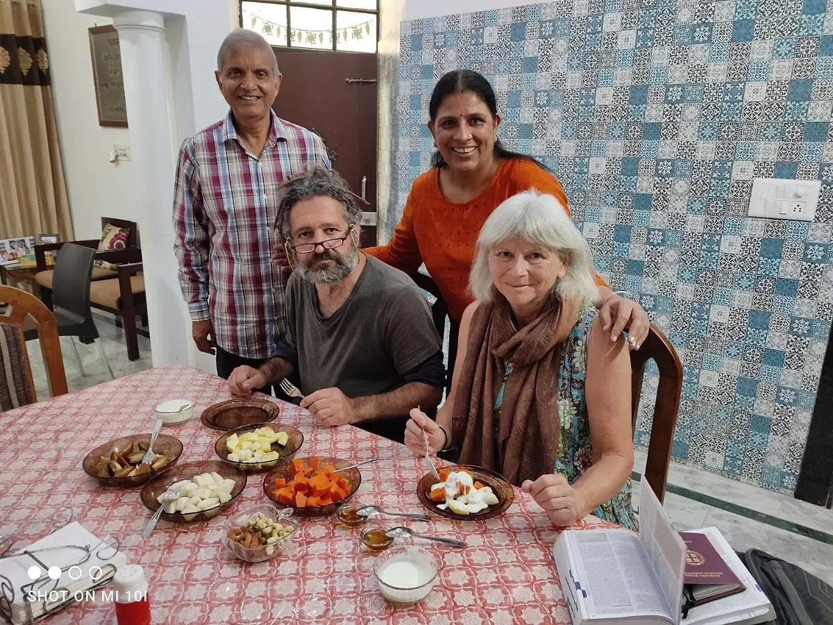 Homestay Aradhanas Home Stay Near Taj Mahal Agra