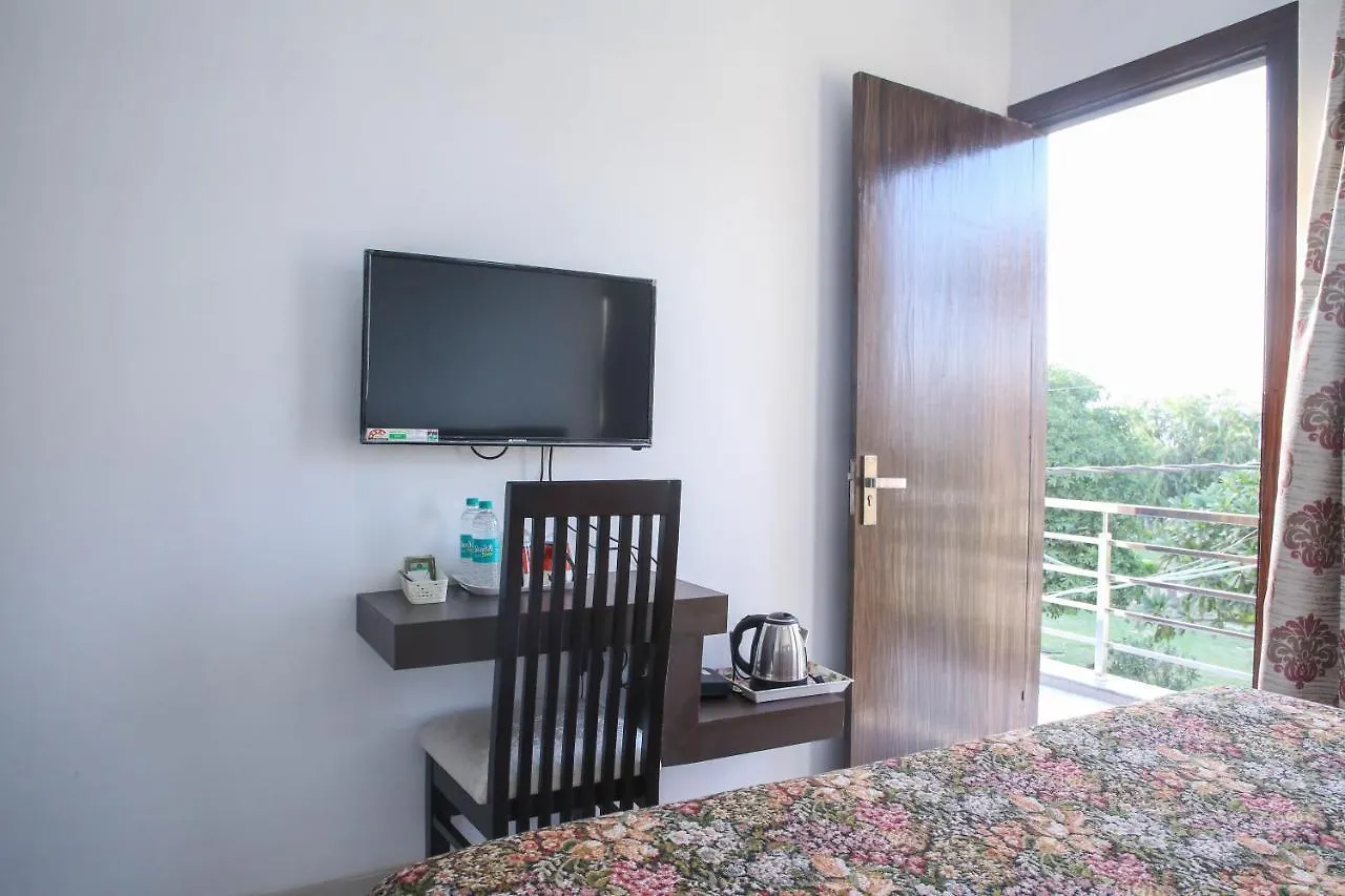 Homestay Aradhanas Home Stay Near Taj Mahal Agra