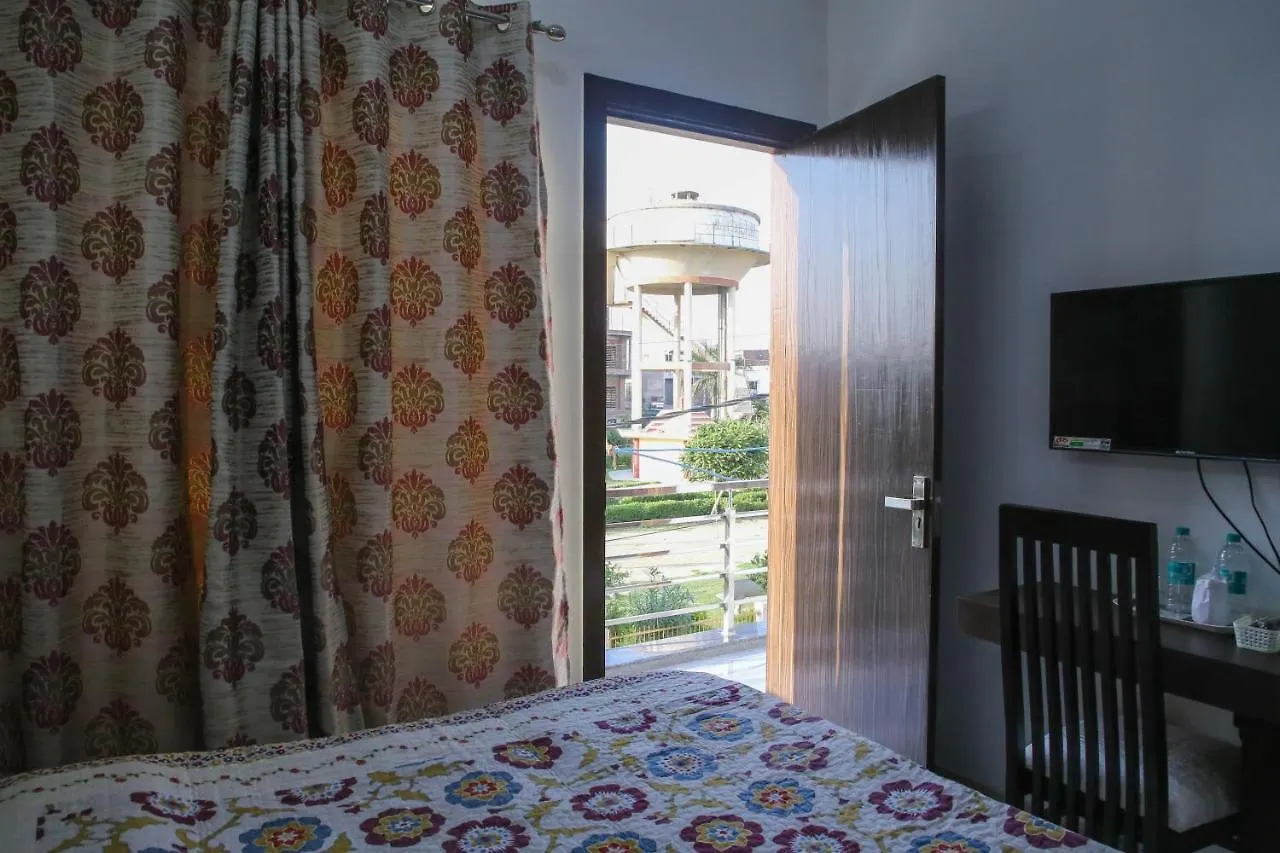 Aradhanas Home Stay Near Taj Mahal Agra  Agra (Uttar Pradesh)