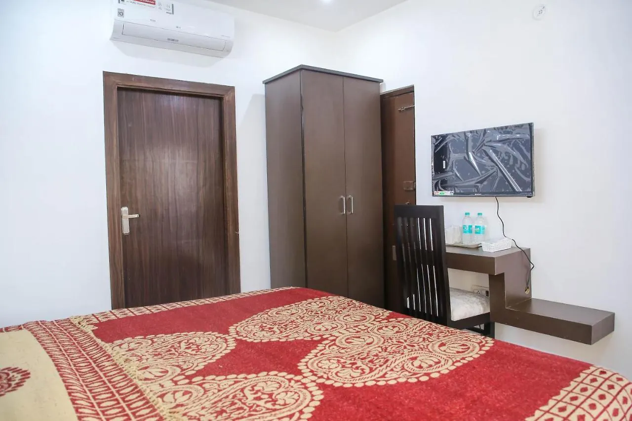 Homestay Aradhanas Home Stay Near Taj Mahal Agra